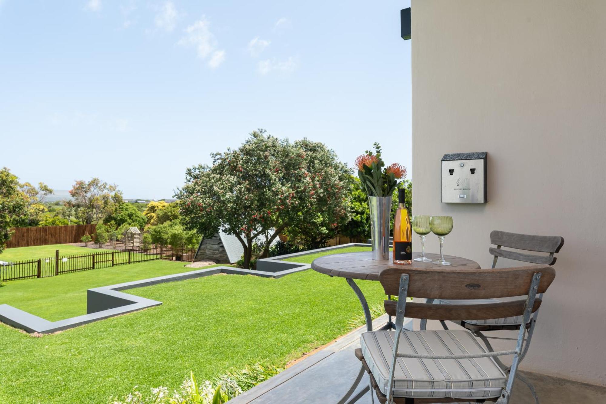 Sunset Splendour Guesthouse Noordhoek Exterior foto